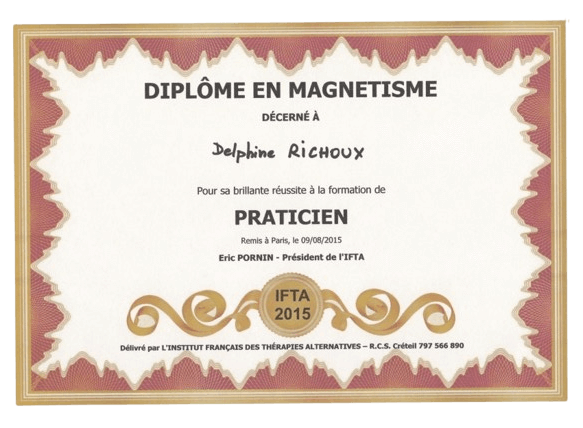 delphine-medium-diplome-magnetisme